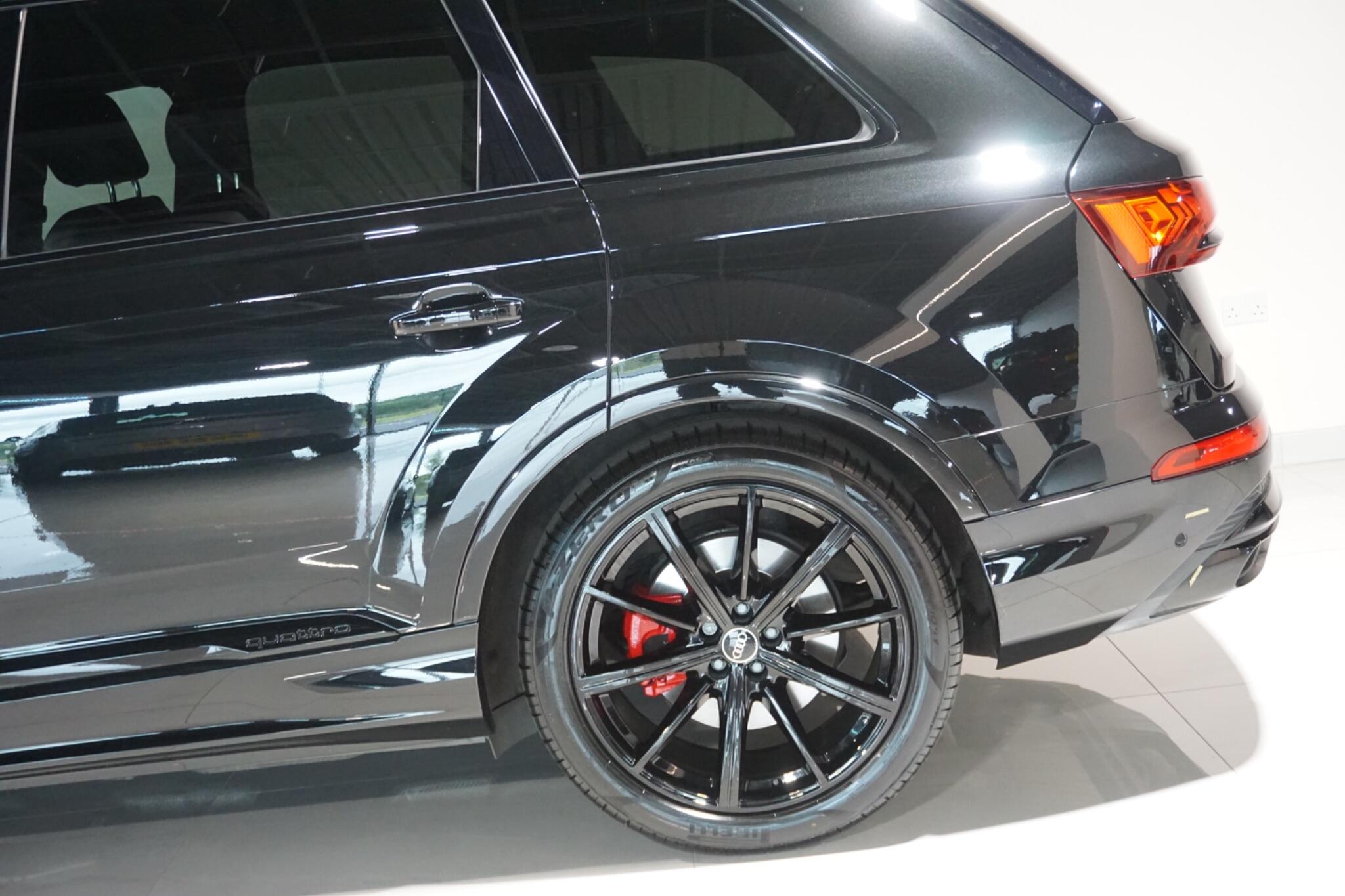 Audi Q7 3.0 TFSI V6 55 Black Edition SUV 5dr Petrol Tiptronic quattro Euro 6 (s/s) (340 ps)
